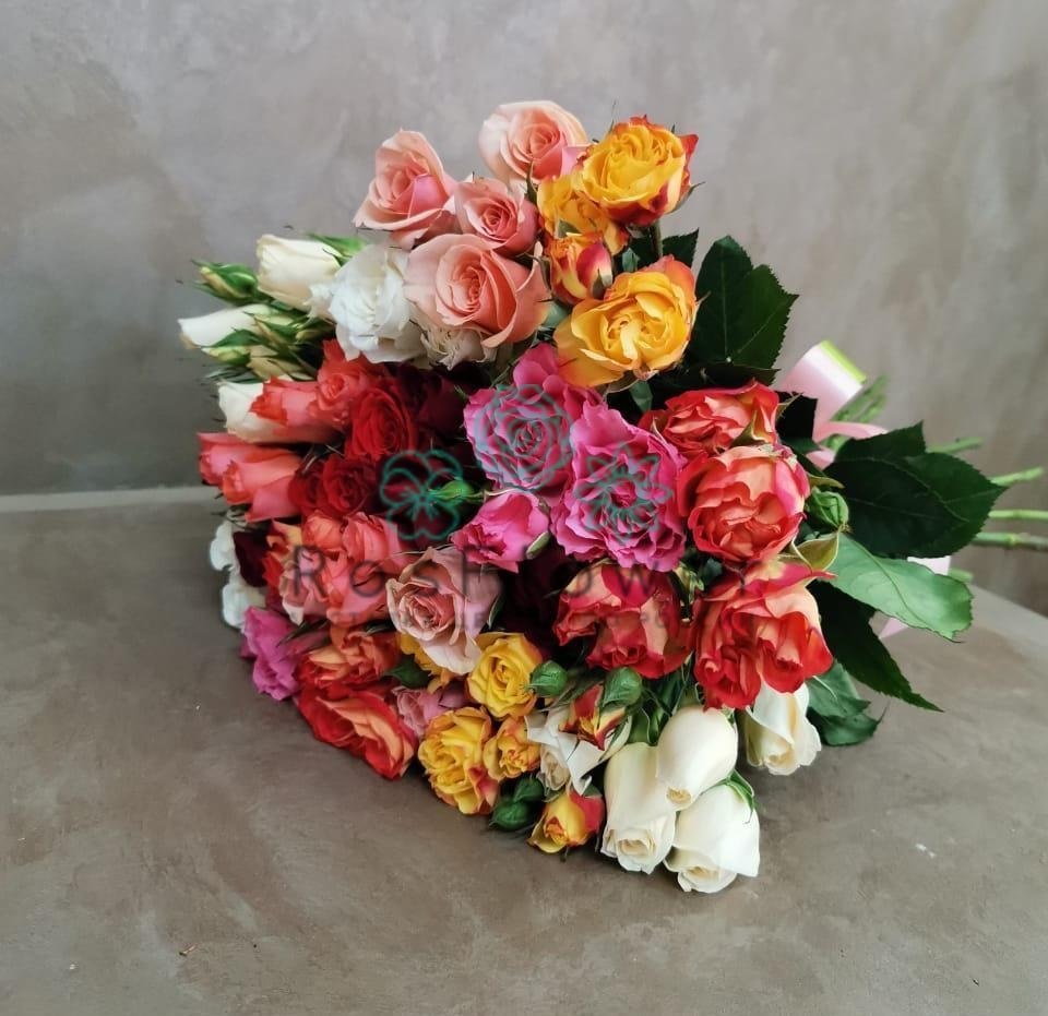 Букет цветов из: Розы в Детчино