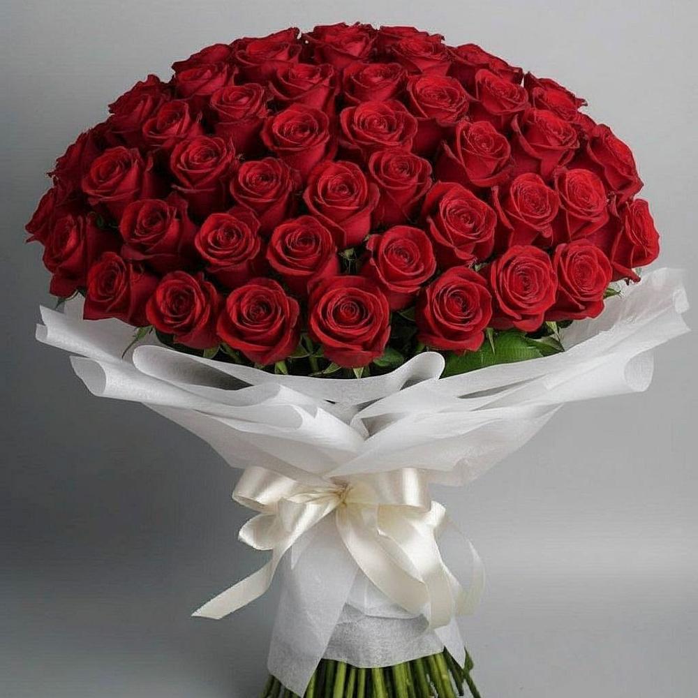 Букет 101 Красная роза Блэк Мэджик в Детчино