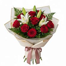 Букет цветов из:  Лилии и Розы в Детчино