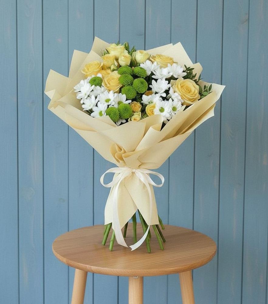 Букет цветов из: Хризантемы и Розы в Детчино