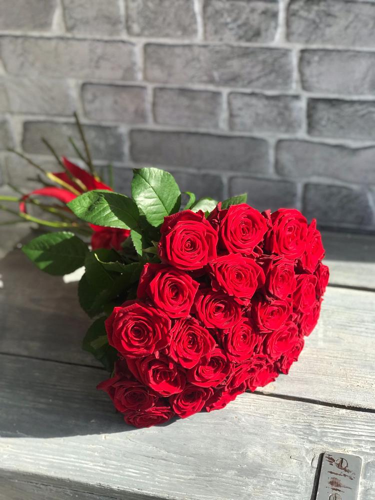 Букет Красные розы Фридом в Детчино