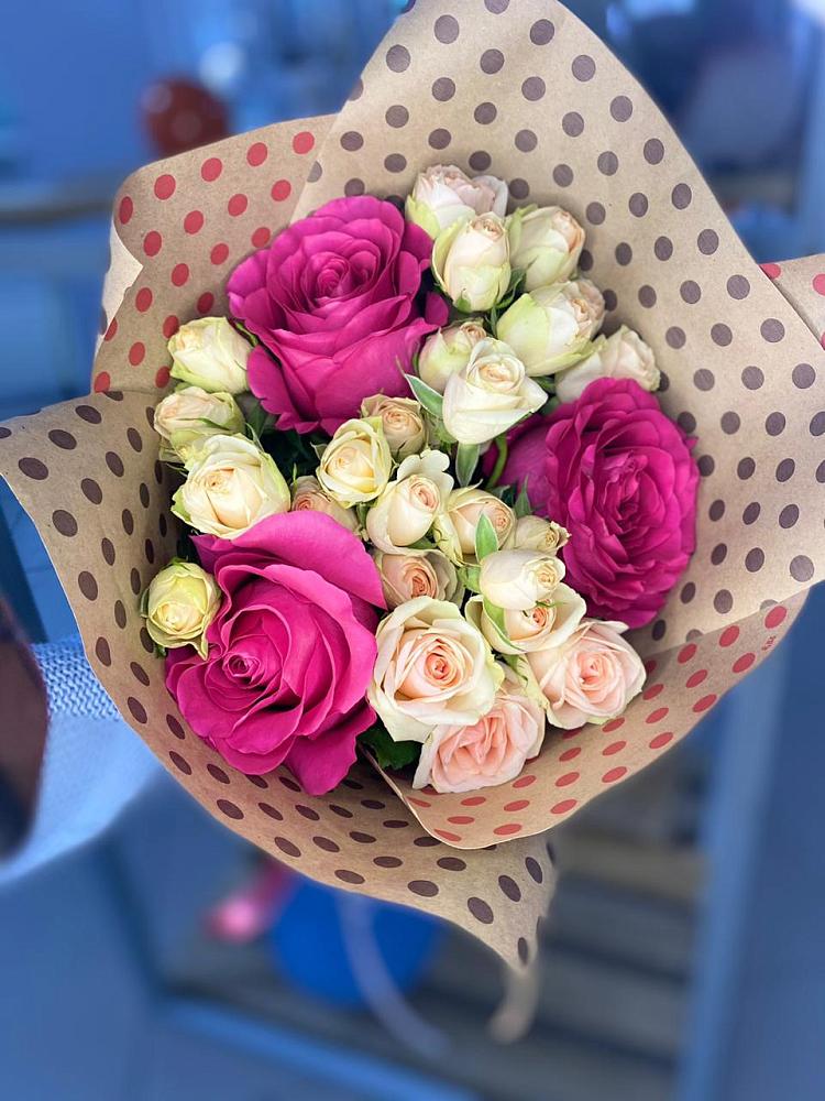 Букет цветов из: Розы в Детчино