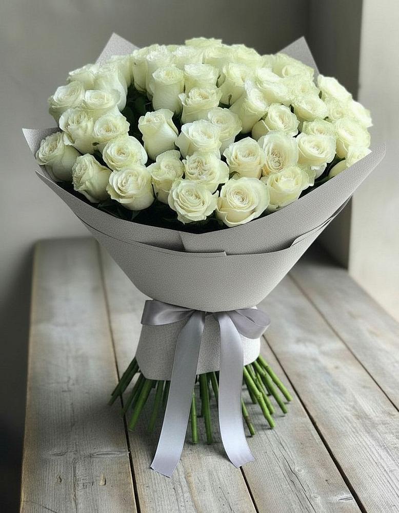Букет 35 Белых роз в Детчино