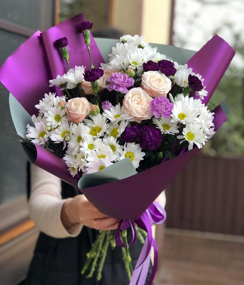 Букет цветов из: Хризантемы, Гвоздики и Розы в Детчино