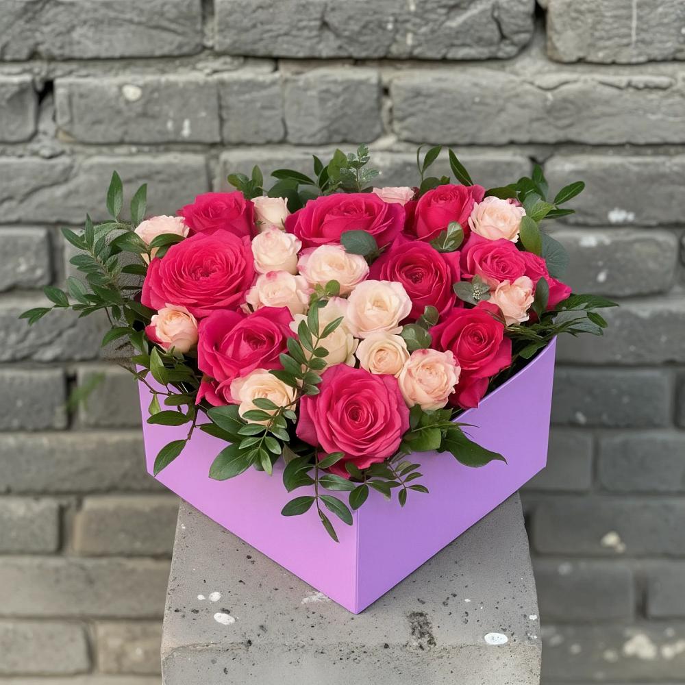 Цветочная композиция из Розы в коробке в Детчино