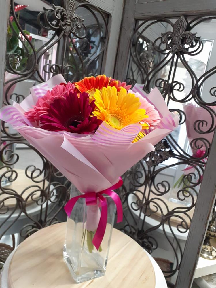 Букет цветов из: Герберы в Детчино