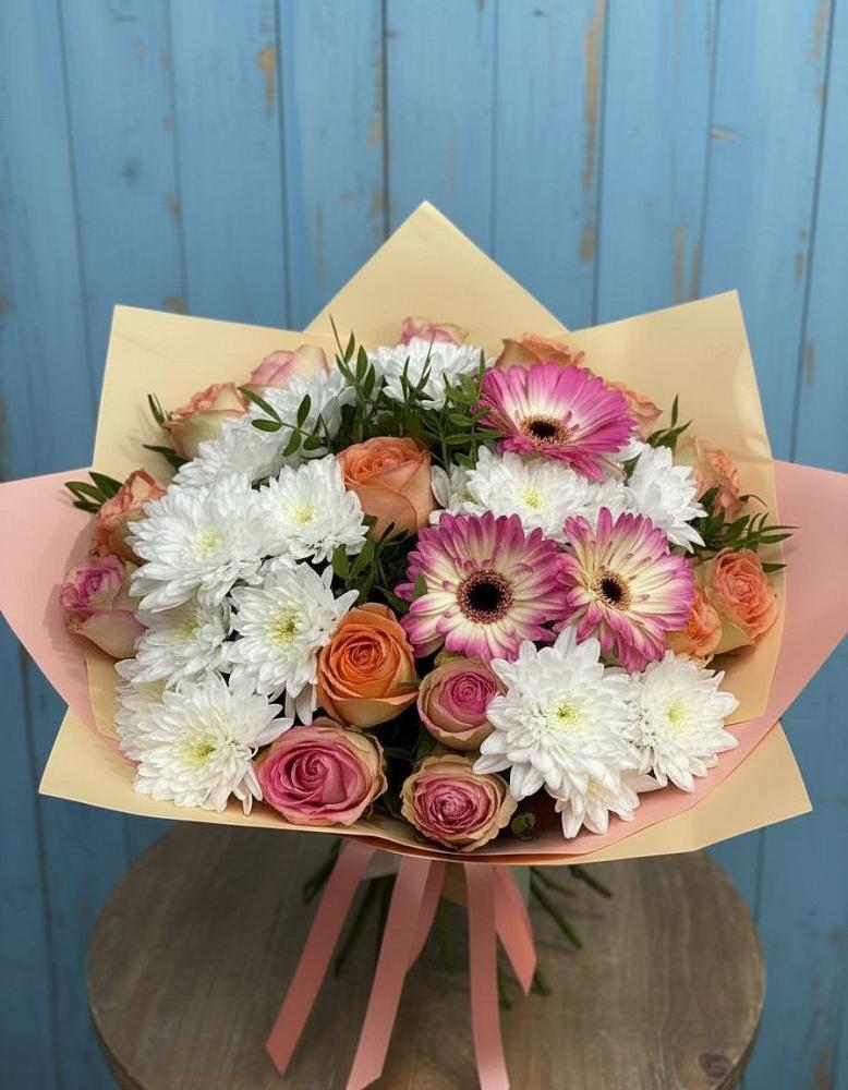 Букет цветов из: Розы, Герберы и Хризантемы в Детчино