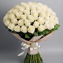 Букет 101 беля роза Белоснежка в Детчино