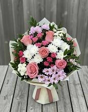 Букет цветов из:  Альстромерии, Гвоздики, Розы и Хризантемы в Детчино