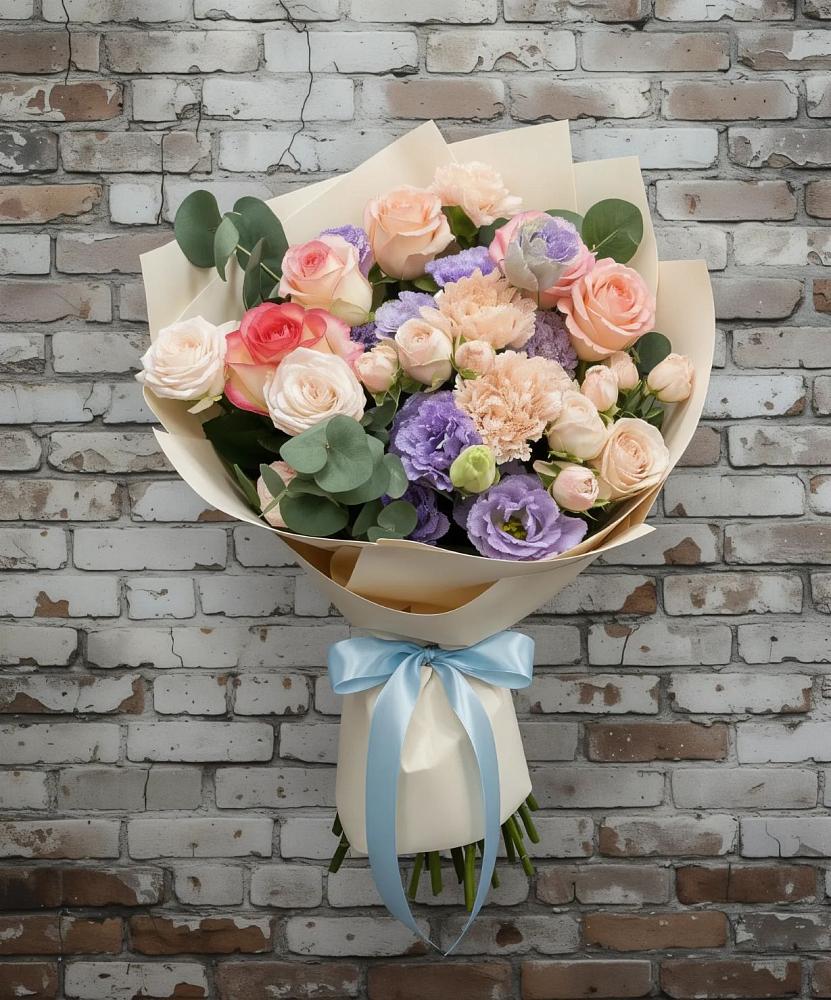 Букет цветов из: Розы, Лизиантусы и Гвоздики в Детчино