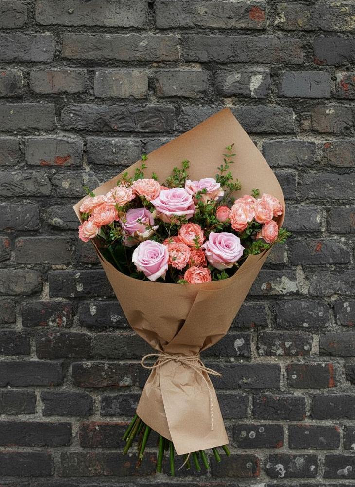 Букет цветов из: Розы в Детчино