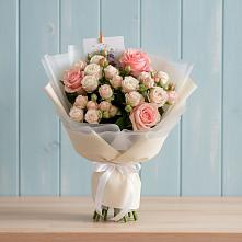 Букет цветов из:  Розы в Детчино