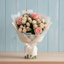 Букет цветов из:  Розы в Детчино