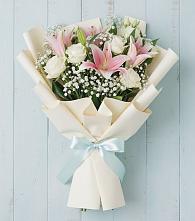 Букет цветов из:  Лилии в Детчино