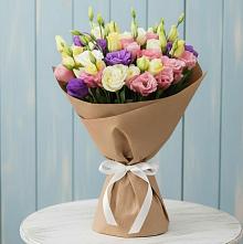 Букет цветов из:  Лизиантусы в Детчино